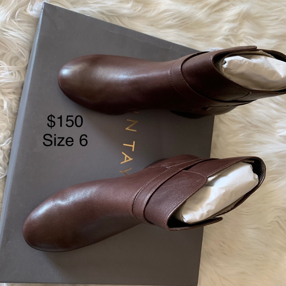 New Ann Taylor Lady leather lady boots, size 6